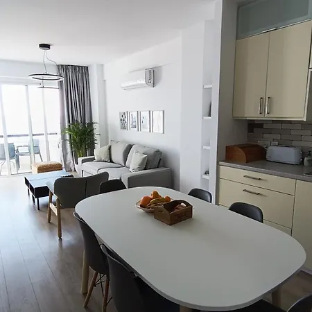 Sunorama Waterfront Apartman