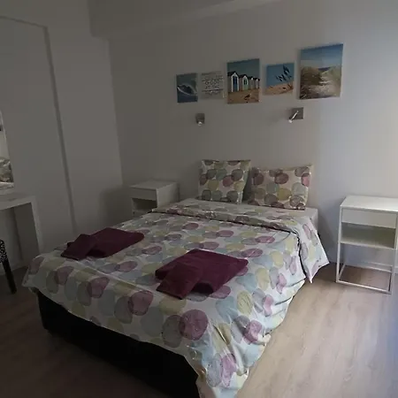 Sunorama Waterfront Apartment *